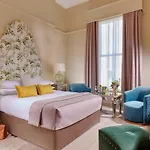 Ariel House بيت ضيافة